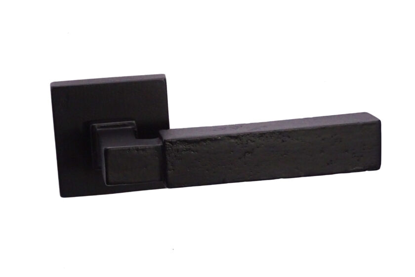 PAAR DEURKLINK MG2092 ZWART BRONS (BLK) zonder BB 145mm